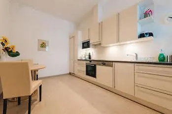 **** Hotel Duschel Apartments Vienna Austria