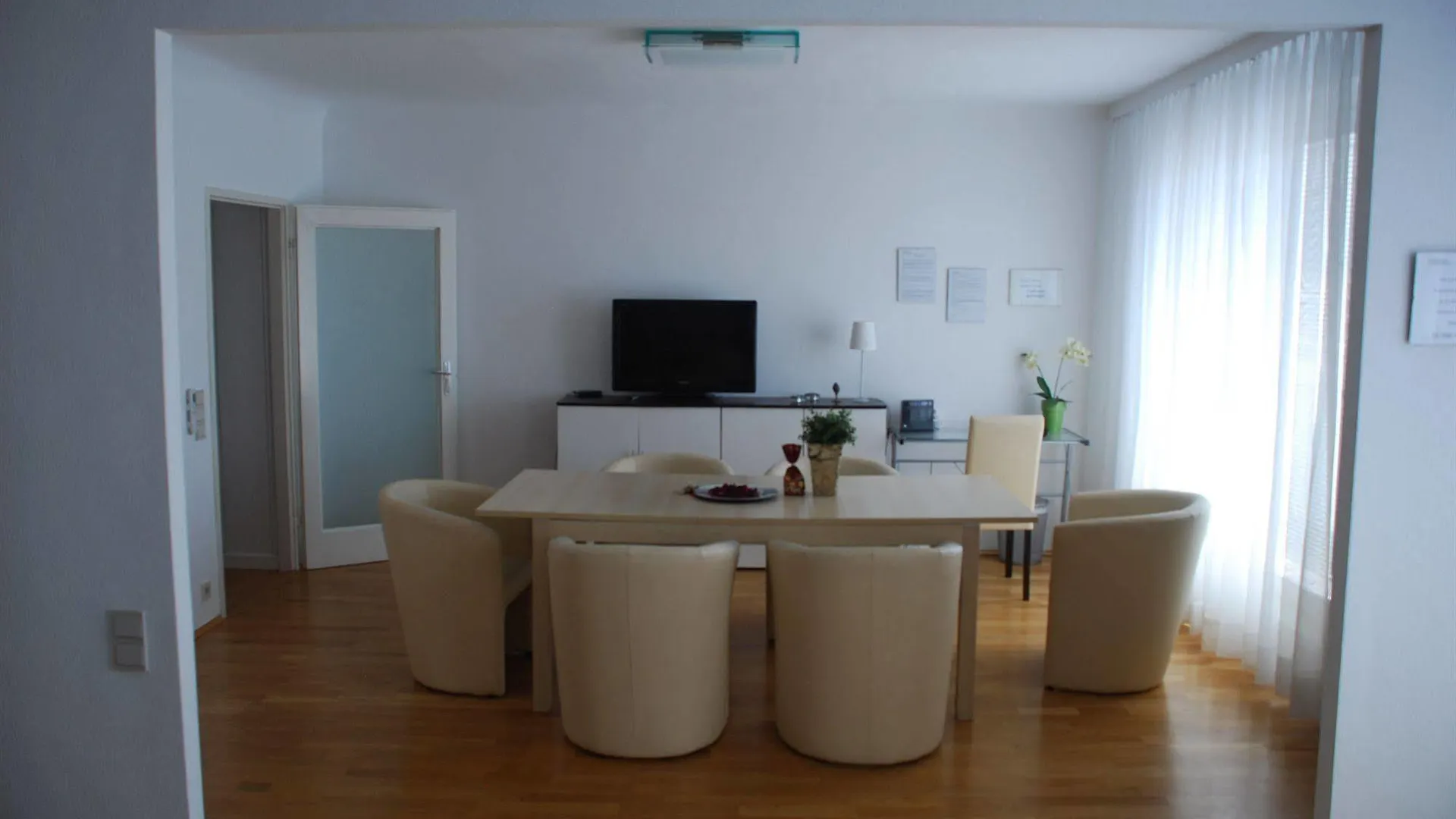 Duschel Apartments Vienna Hotel
