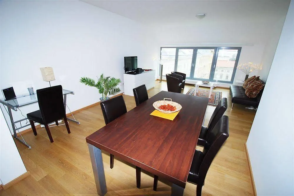 Duschel Apartments Vienna Hotel